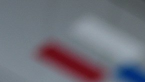 Hamilton posa ante las cámaras en la previa a una carrera en el Gran Premio de Rusia de la Fórmula 1.