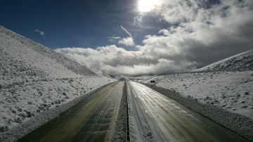Winter Storm Forces Interstate 5 To Close
