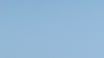 Representación de barco vikingo en California.
