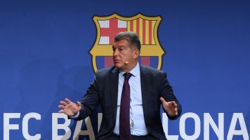 Presidente del Barcelona rechazó la presencia masiva de aficionado del Frankfurt en el Camp Nou