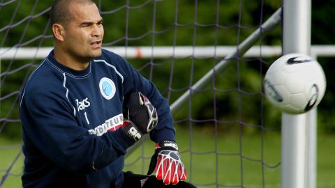 Posponen juicio entre Chilavert y presidente de la Conmebol