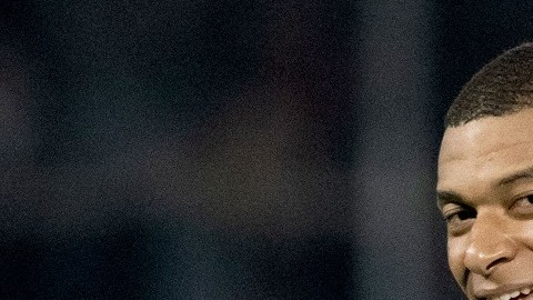 FBL-FRA-LIGUE1-ANGERS-PSG