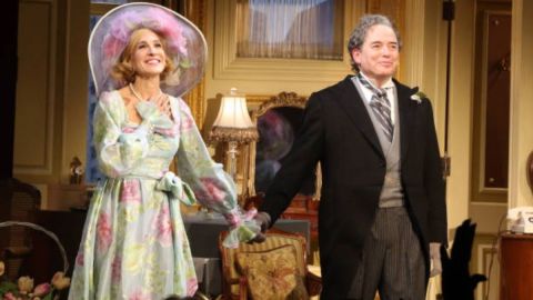 Sarah Jessica Parker da positivo por Covid, lo que llevó a la cancelación de su espectáculo de Broadway.