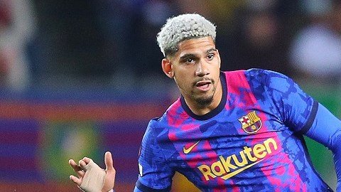 FC Barcelona v Eintracht Frankfurt: Quarter Final Leg Two - UEFA Europa League