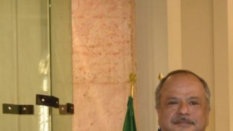 Gobierno de México lanza tarjeta de remesas que no cobra comisiones de envío y entrega el mismo día