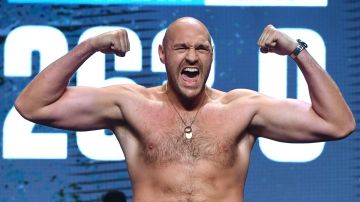 Tyson Fury v Tom Schwarz - Weigh-in
