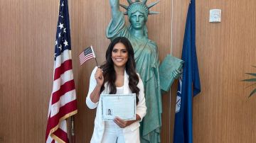 Francisca Lachapel juramenta como ciudadana americana