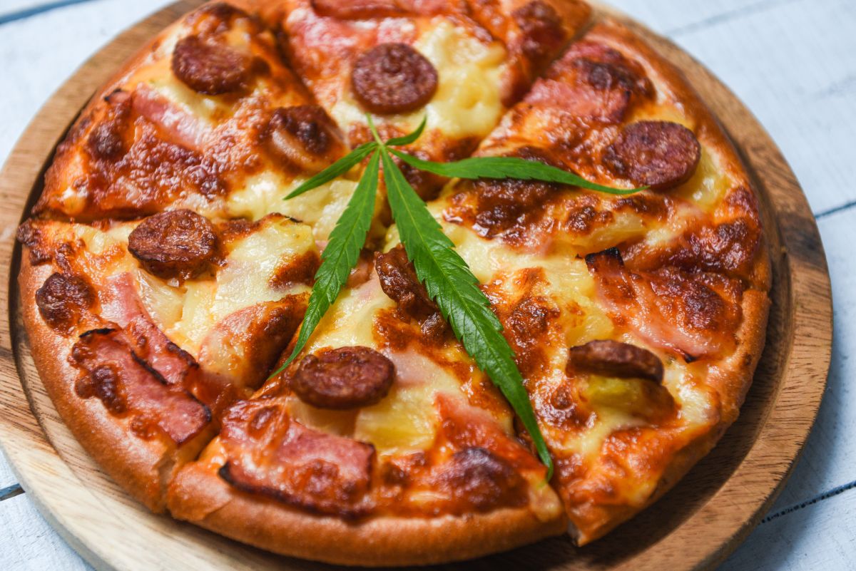 Algunos pizzeros ya han comenzado a asociarse con proveedores de marihuana y a experimentar mezclando aceites de cannabis en sus salsas de tomate y pesto.