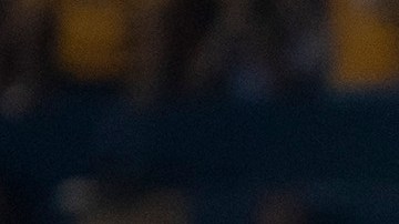 AME1435. MONTERREY (MÉXICO), 21/05/2022.- Jugadores de Tigres de la UANL reclaman al arbitro Cesar Ramos (d) una jugada ante Atlas.