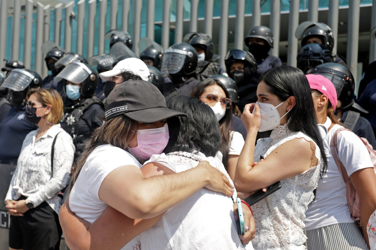Mujeres exigen justicia por el asesinato de otra activista en el centro ...