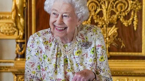 La reina Isabel II.