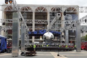 Eddie Palmieri inaugurará discoteca de verano al aire libre en el Lincoln Center de Nueva York; habrá una boda masiva