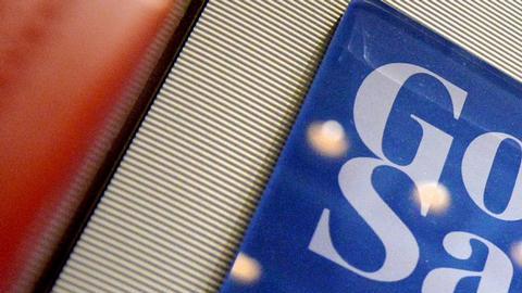 Trabajadores de Goldman Sachs contarán con más días para descansar.