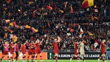 La Roma regalará todas sus entradas para la final de la Conference League