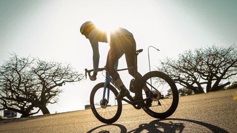 Ciclista ucraniano pedaleó 7 días para huir de la guerra