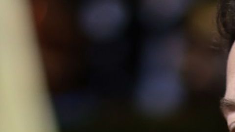 Elon Musk para la compra de Twitter hasta tener más detalles sobre los perfiles falsos