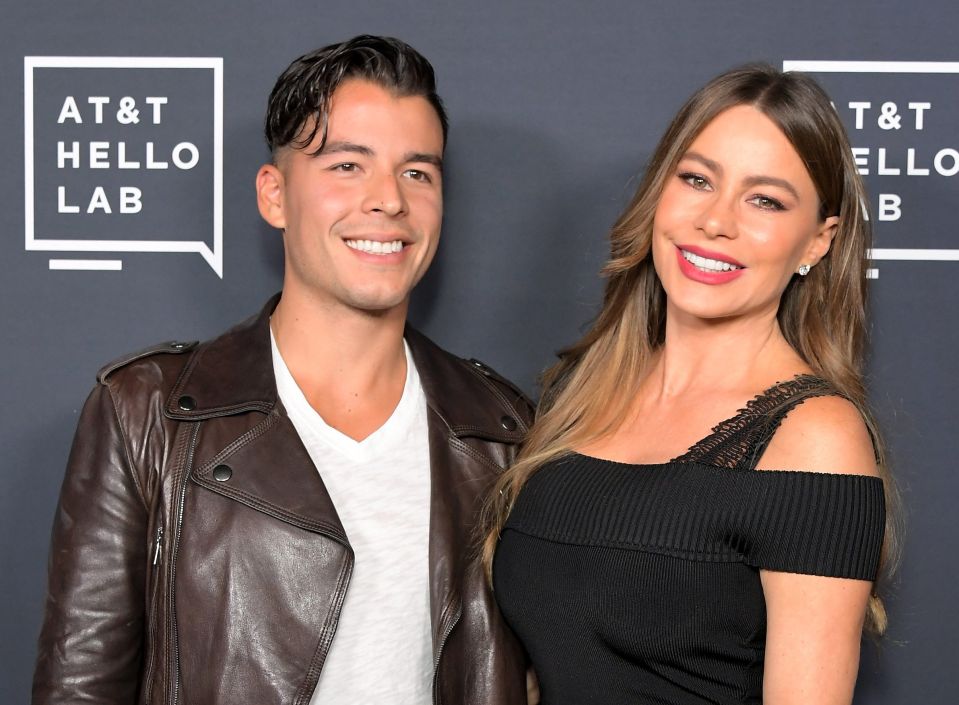 sofia vergara  otras famosas  parecen hermanas de sus hijos el