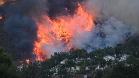 TOPSHOT-US-FIRES-CALIFORNIA-FIRE