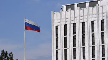 La Embajada de Rusia en Washington continúa la operación diplomática "normal".
