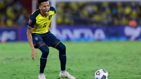 Byron Castillo durante un encuentro ante Bolivia por Eliminatorias Conmebol a Qatar 2022.