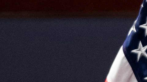 La senadora Kirsten Gillibrand propone varias reformas para reducir el precio de medicamentos.