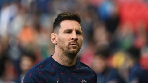 Lionel Messi en la previa de un encuentro ante Troyes por la Ligue 1.