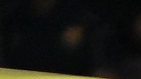 Jugadores del Barcelona preocupados mientras atendían y se llevaban en ambulancia a Ronald Araujo, camino al hospital más cercano.