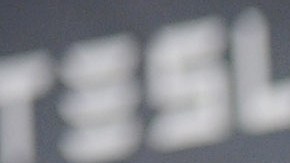 Franz von Holzhausen ha diseñado la mayoría de los modelos de Tesla desde el inicio