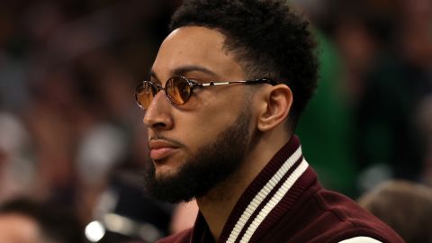 Ben Simmons será operado por lesión en la espalda