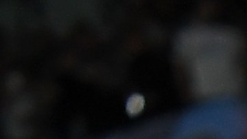 Decenas de miles de aficionados reventaron en euforia al ver al Real Madrid pasar a la final de la Champions.