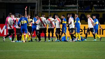 Boca Juniors ganó por un dudoso penal pitado por el árbitro principal.