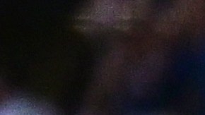 Giancarlo Stanton conecta el primero de sus cuadrangulares ante Chicago.