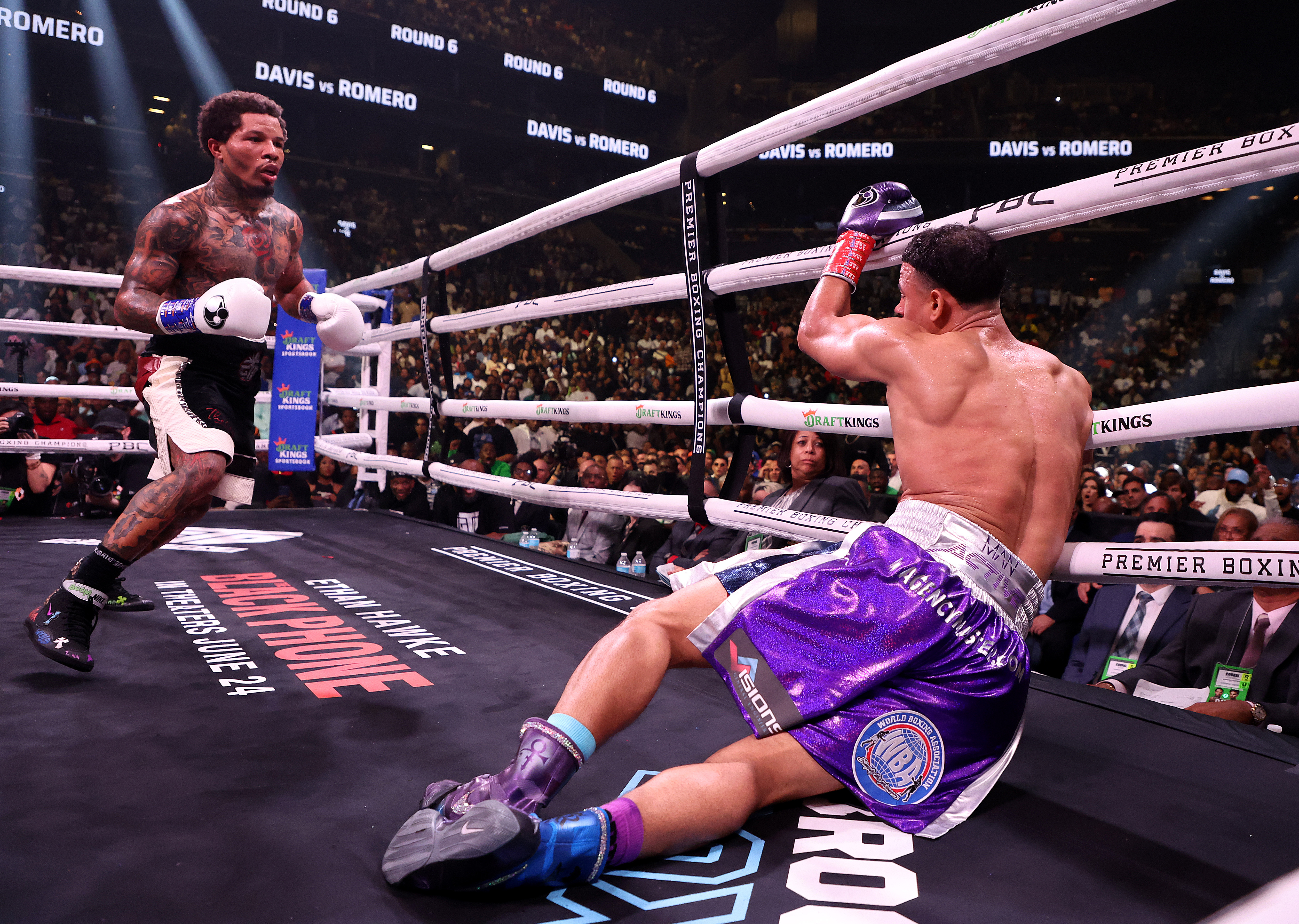 Brutal KO: Gervonta Davis Revienta Contra Las Cuerdas A Rolando Romero ...