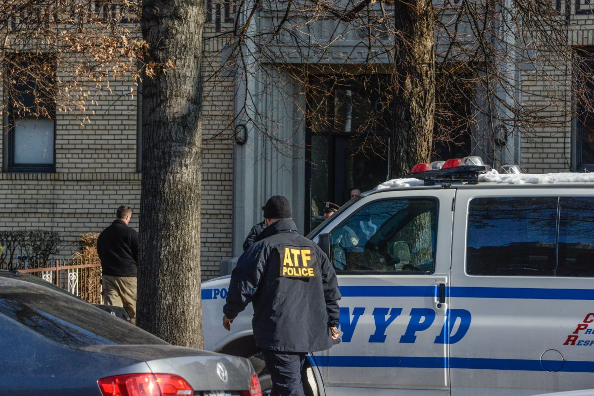 La policía halló a la menor alrededor de la 1:00 p.m. en una habitación en 571 Lincoln Place, en Crown Heights.