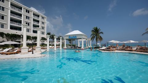 Vista del "Sandals Royal Bahamian Spa Resort & Offshore Island", en Nassau, Bahamas.