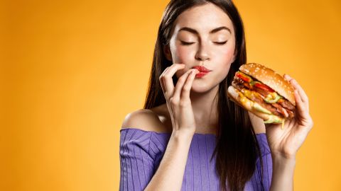 McDonald's y Wendy's enfrentan demanda colectiva por tamaño real de sus hamburguesas