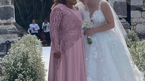 Francisca junto a su madre doña Divina