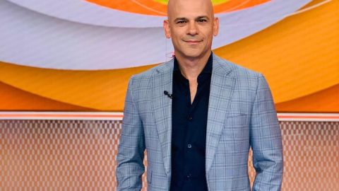 El doctor Juan Rivera de Univision