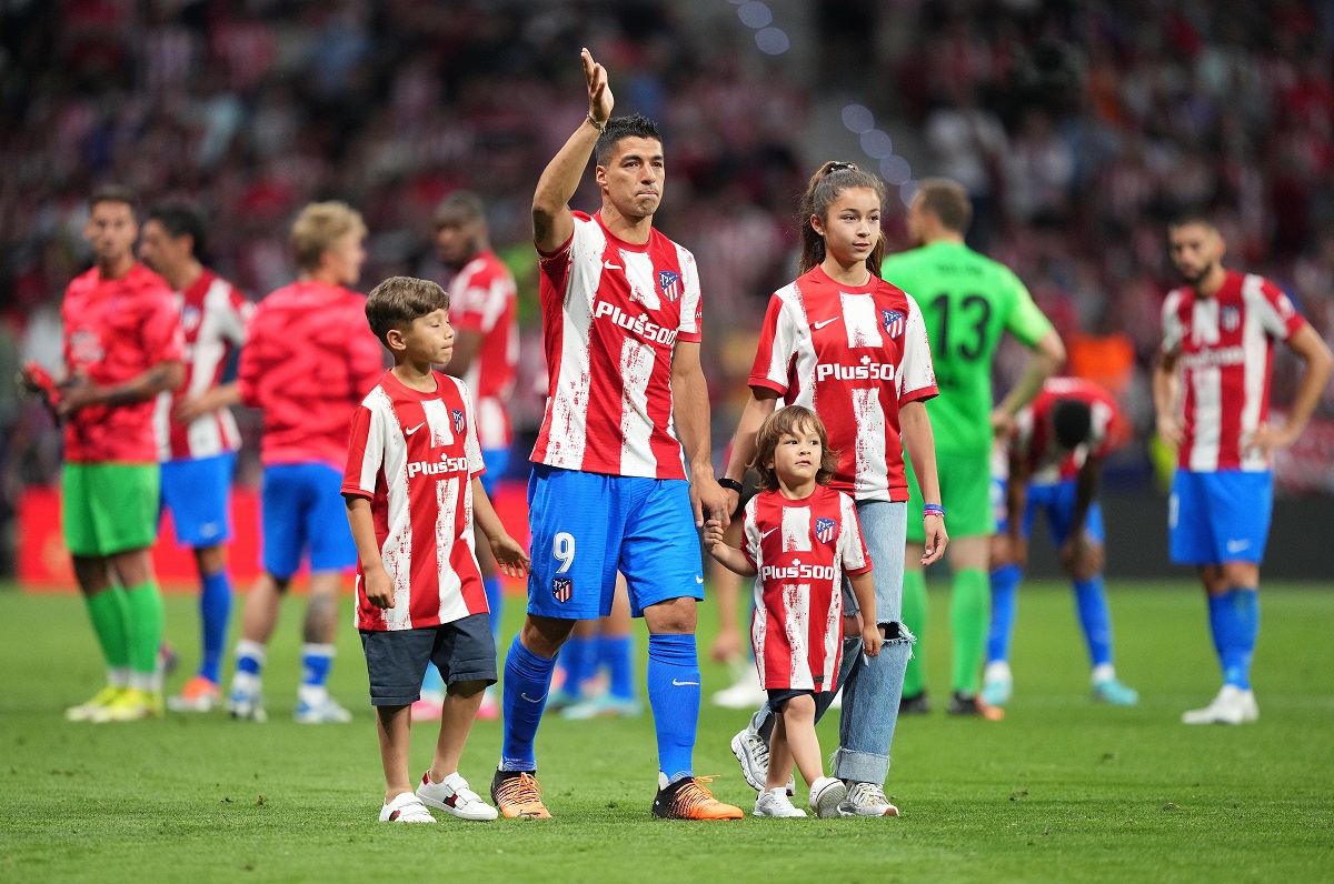 Suárez ya se despidió de la afición del Atlético Madrid.