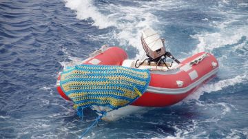 Carman fue encontrado solo en una balsa inflable frente a la costa de Rhode Island.