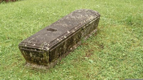 Un hombre exhumó el cuerpo de su madre en la localidad de Noh Bec, Quintana Roo.