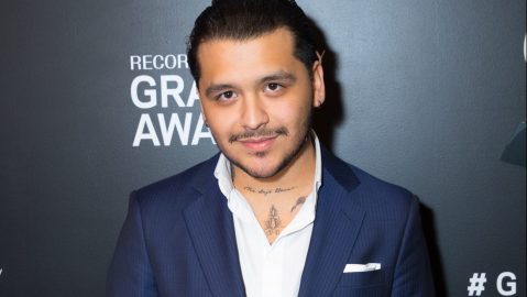 Christian Nodal quiere comprar una mansión en Hidden Hills