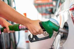JPMorgan predice que los precios de la gasolina a nivel nacional alcanzarán los $6 dólares para fines del verano
