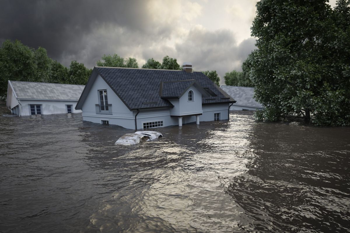 Debes tener un plan de emergencia para proteger tus documentos financieros y posesiones de los desastres naturales.
