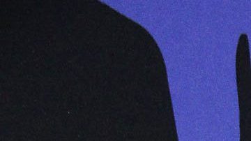 Danilo Carrera desfila por la alfombra roja de Los Hombres del Año de la revista GQ del año 2021.