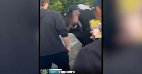 Ataque grabado por los mismos agresores.