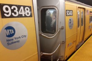 Joven mujer murió arrollada por tren del Metro de Nueva York