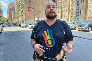 Un programa en NYC ayuda a familias hispanas a superar los miedos y las culpas por tener hijos que forman parte del colectivo LGBTQ