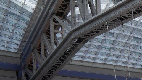 El plan de actualización implica una estación con áreas de espera más luminosas y amplias.
