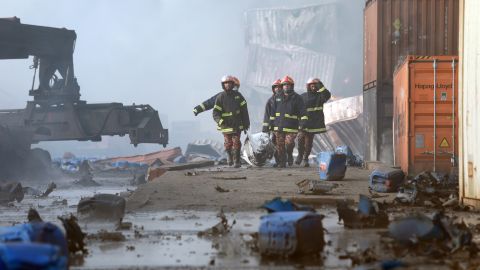 Reportan, además, cerca de 450 personas heridas.